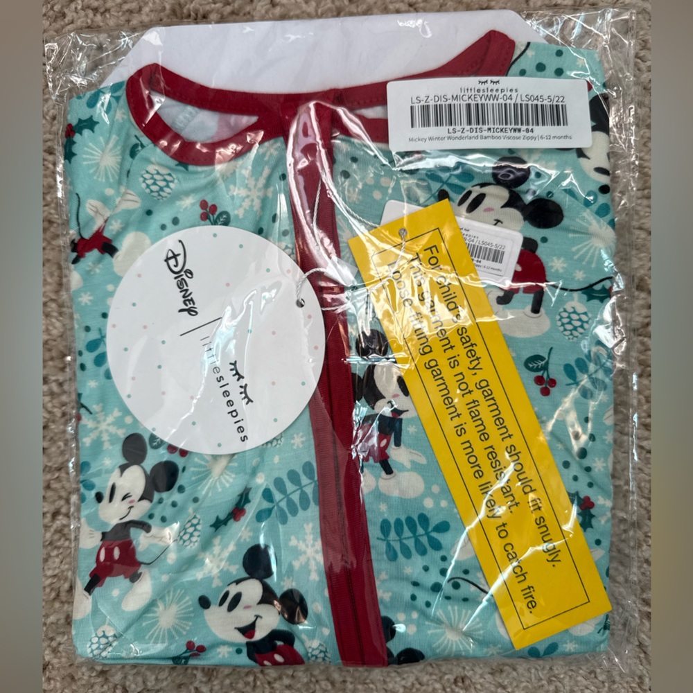 LS 6-12 MICKEY WINTER WONDERLAND ZIPPY NWT